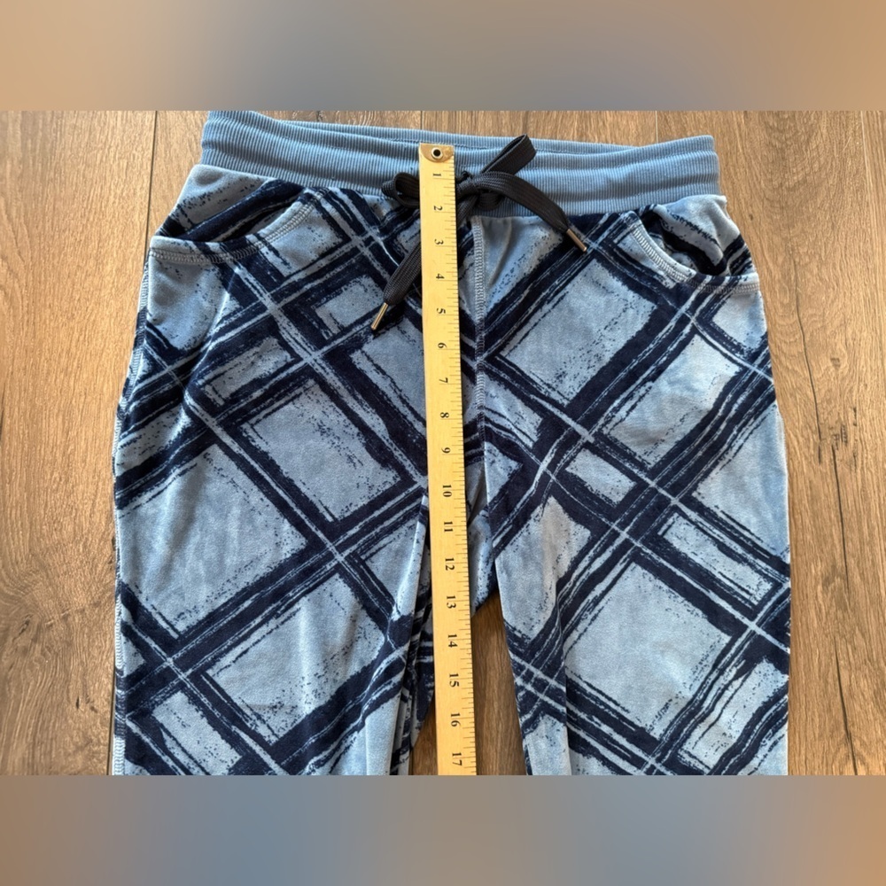 LuLaRoe Crystal Cozy Pant blue pattern Size medium - Picture 5 of 7